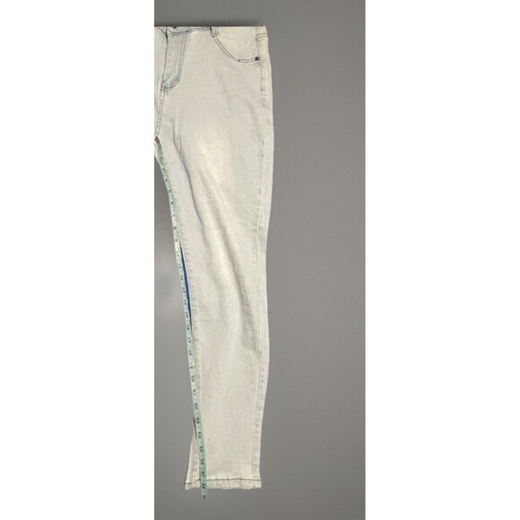 Men’s EVISU jeans Sz 33 light wash, slim/tapered fit style - Picture 3 of 16